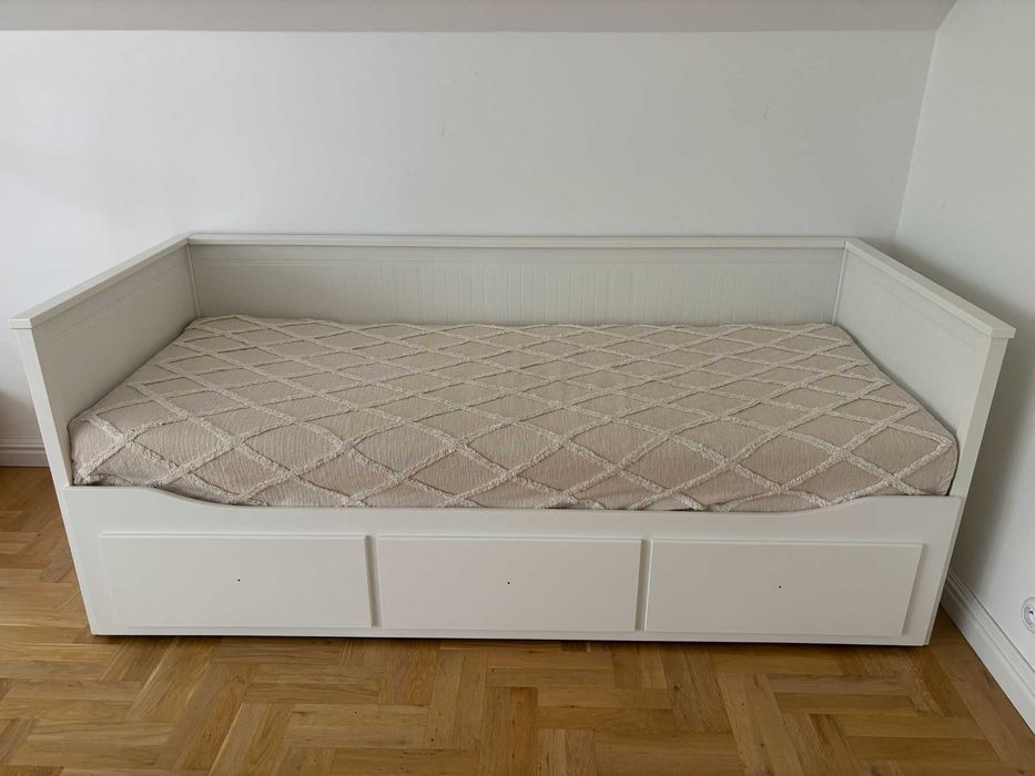 HEMNES Leżanka z 3 szufladami + 2 materace
