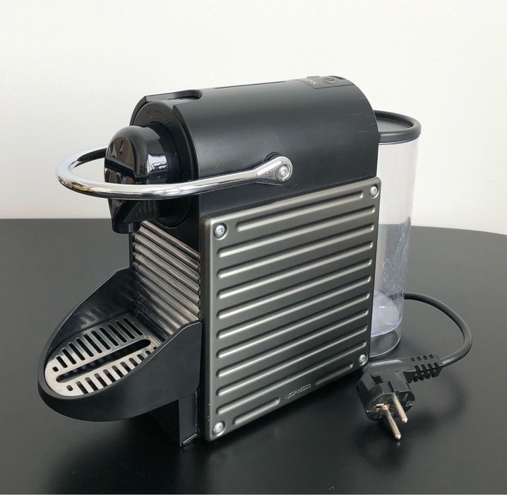 Ekspres do kawy Nespresso Pixie XN 3005 Krups tytan espresso lungo
