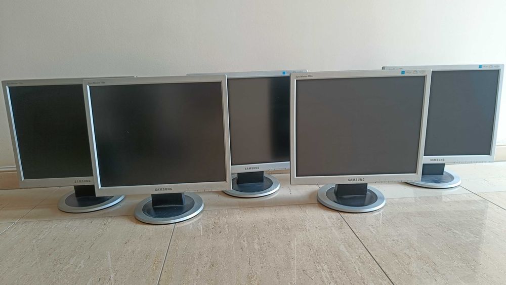 Monitory Samsung 710n 17" 5 szt.