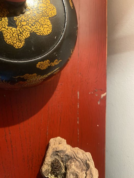 Aparador em madeira estilo chinês