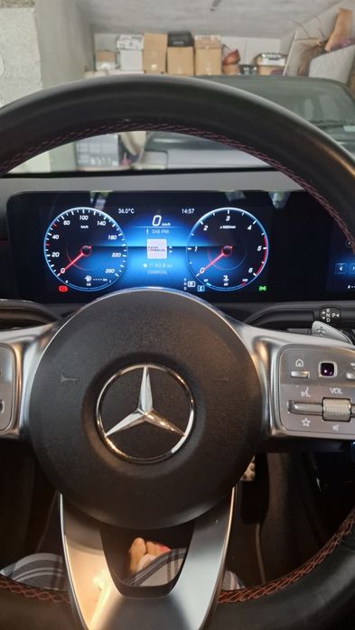 Mercedes AMG motor 2000