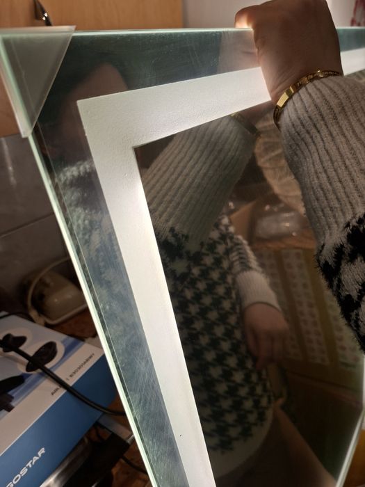 Lustro podświetlane led