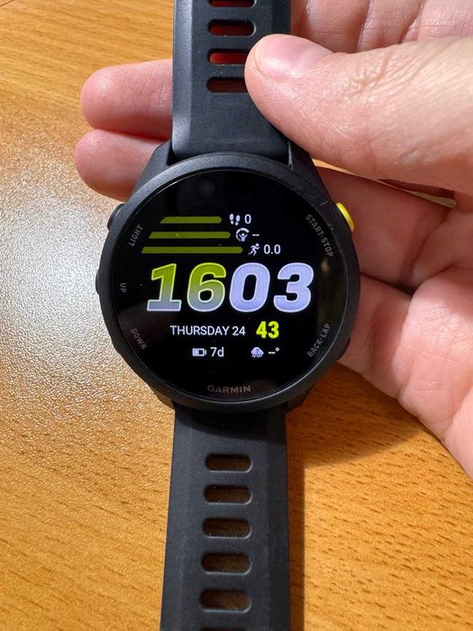 Garmin Forerunner 70 43mm - майже новий, гарантія, повний комплект