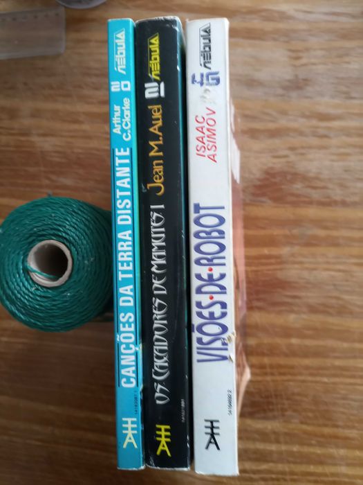 Livros das Colecções STAR WARS e NÉBULAS (Ficção Científica)