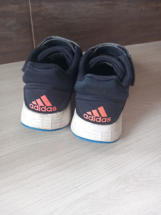 Adidasy chłopięce