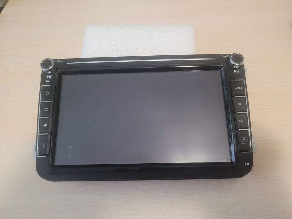 Магнітола  фольцваген Passat Jetta Touran Шкода А5