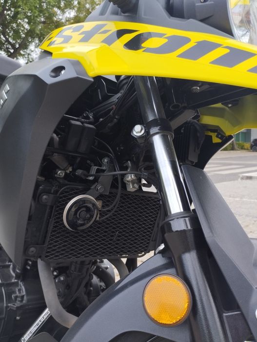 Suzuki V-Strom 250