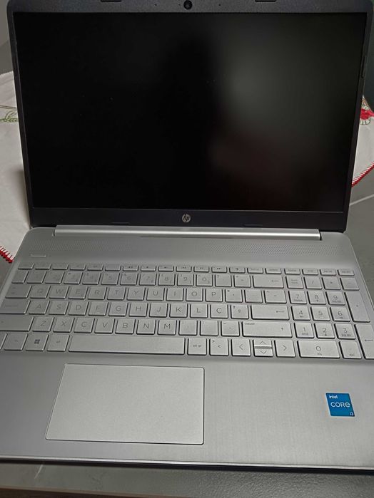 Vendo portátil HP com garantia