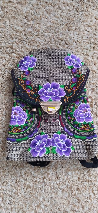 Продам рюкзак вишитий