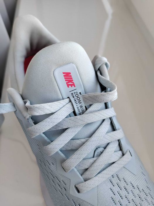 Жіночі кросівки Nike