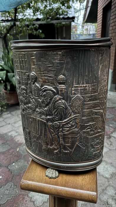 Зольник, ведро декор, кашпо, чеканка, метал, старинные из Европы