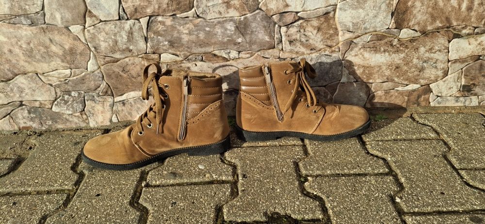 Botas tamanho n⁰41
