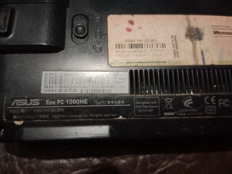 Продам нетбук Asus