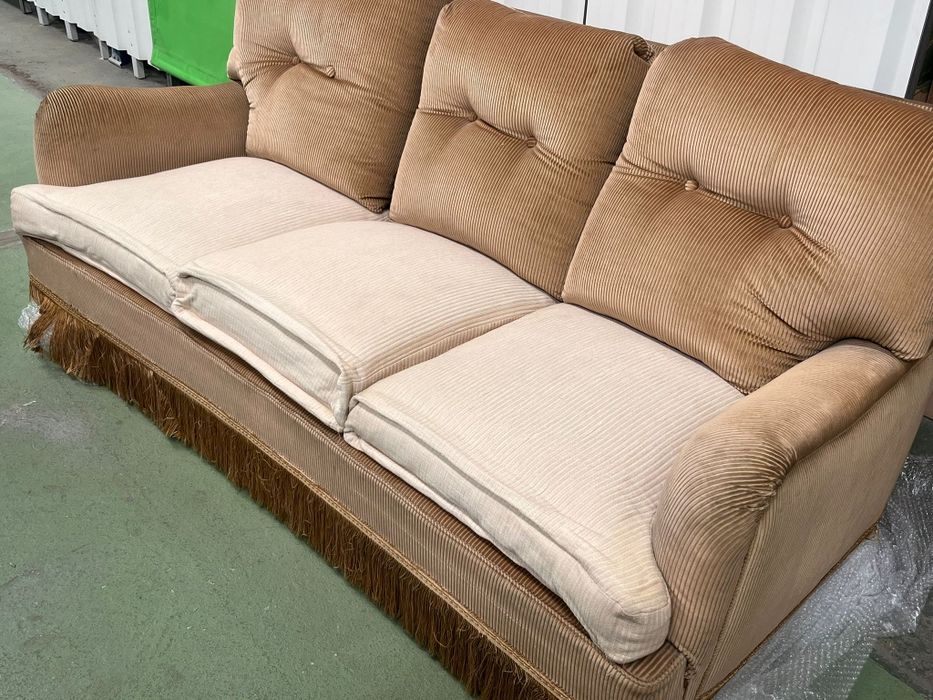 Sofá e Maples Poltronas Conjuto