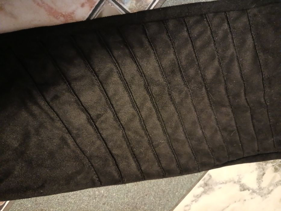 Nowe czarne legginsy r L na szczupłe nogi