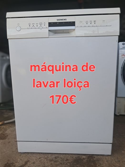 Várias máquinas de lavar loiça