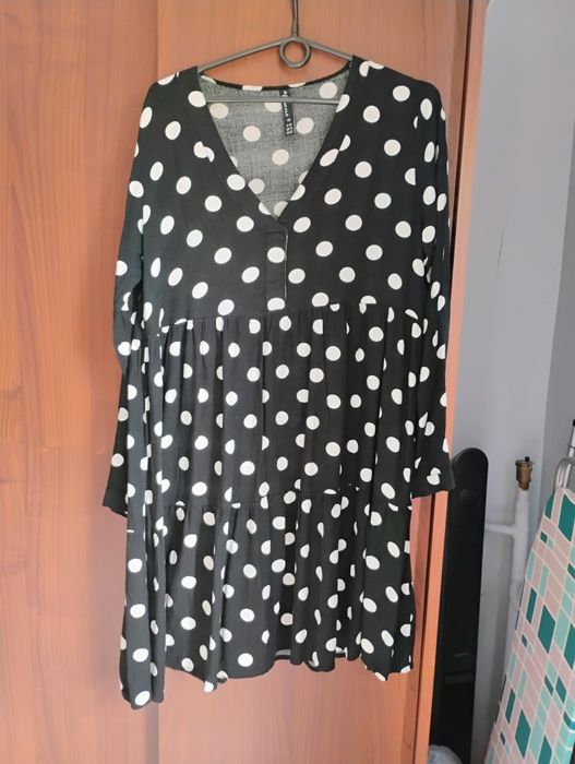 Sukienka w grochy