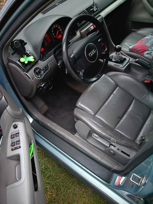 Audi a4b6 2.5 V6 turbo diesel avant kombi skóry