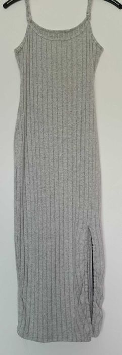 Vestido midi canelado cinzento com racha lateral e casaco M