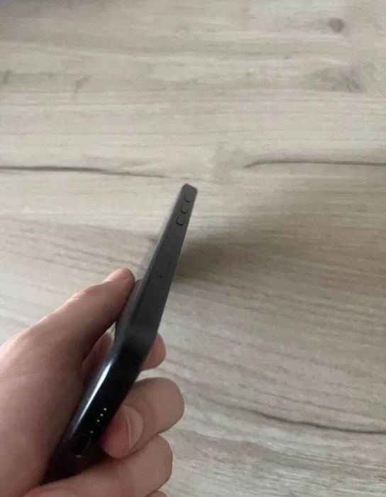 Iphone 16 128gb у хорошому стані