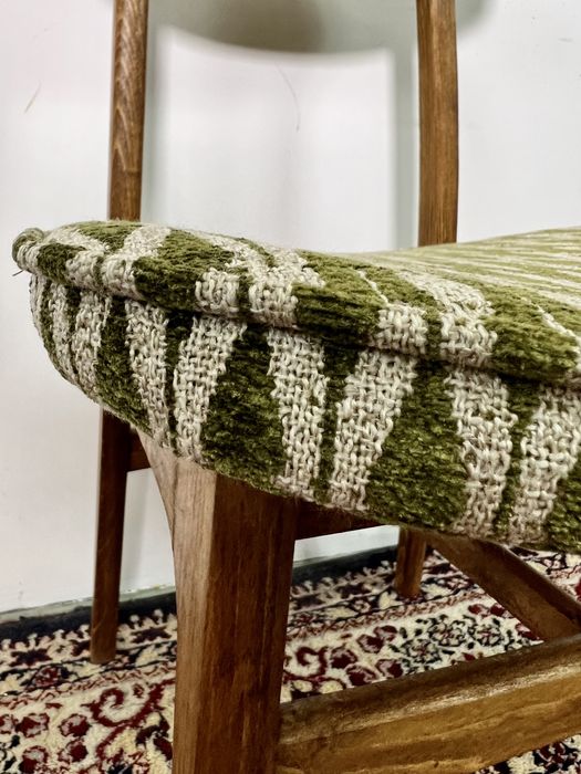 Krzesło PRL R T Hałas 200-190 grzybek z kpl. Violetta vintage buk mat