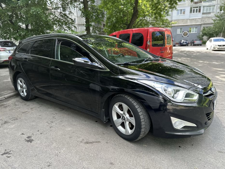 Хундай і40 автомобіль універсал