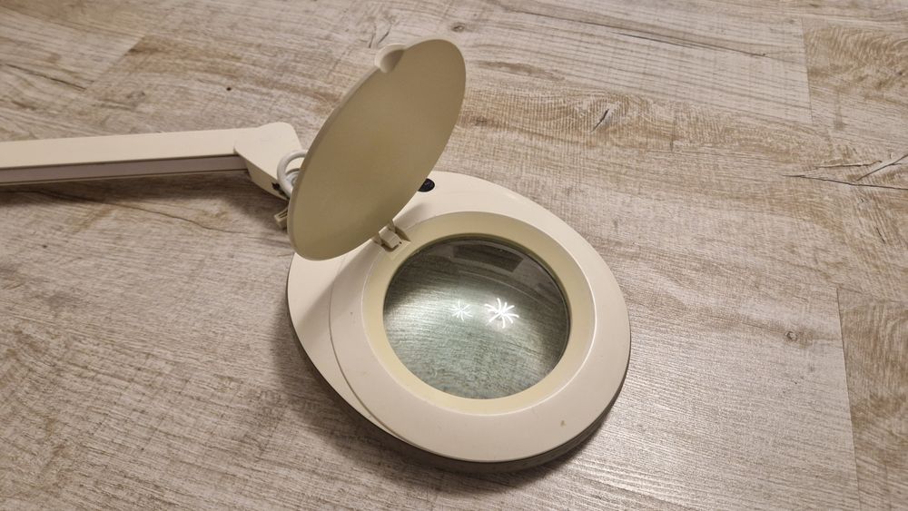 Led лампа косметологическая с линзой  8w