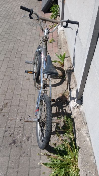 Rower BMX pegi przód tył