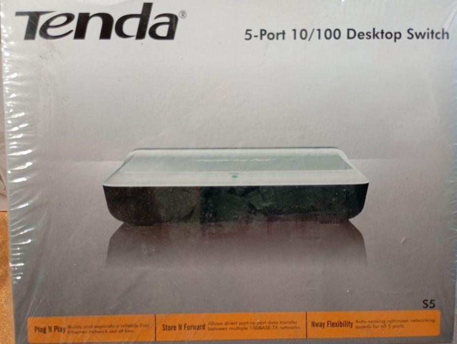 Коммутатор Tenda 5-Port 10/100 Desktop Switch S5
