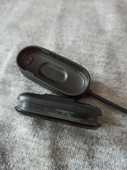 Продам Mi Band 4