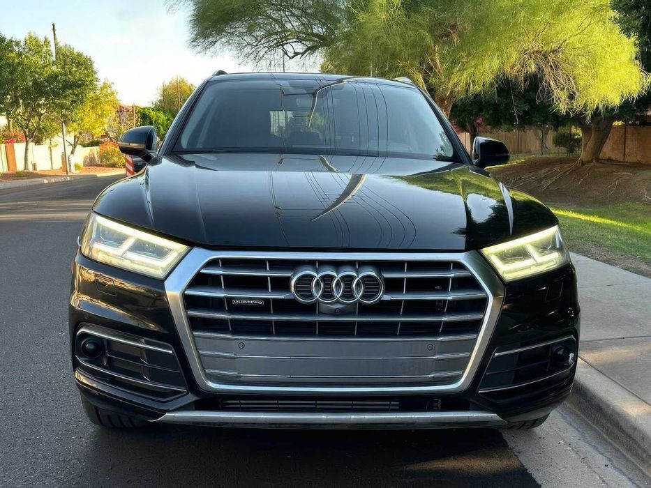 Audi Q5 quattro Prestige      2019