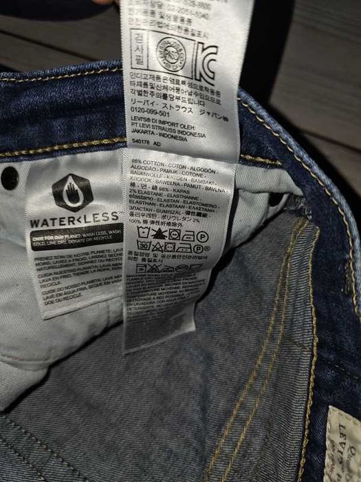 Spodnie Levi's 511 W31 L32 granatowe