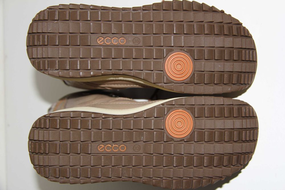 Зимние кожаные полусапожки"ECCO TRACE" 5/39/25см.