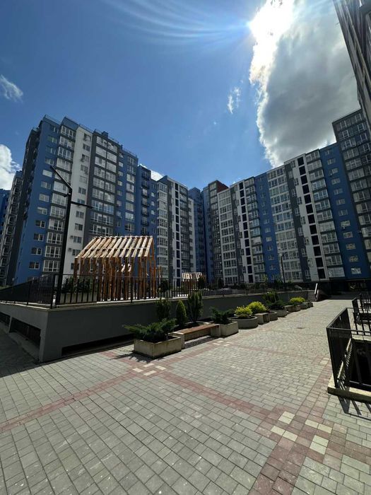 квартира в центрі збудована двокімнатна сирець ЖР Княгинин 2к продаж