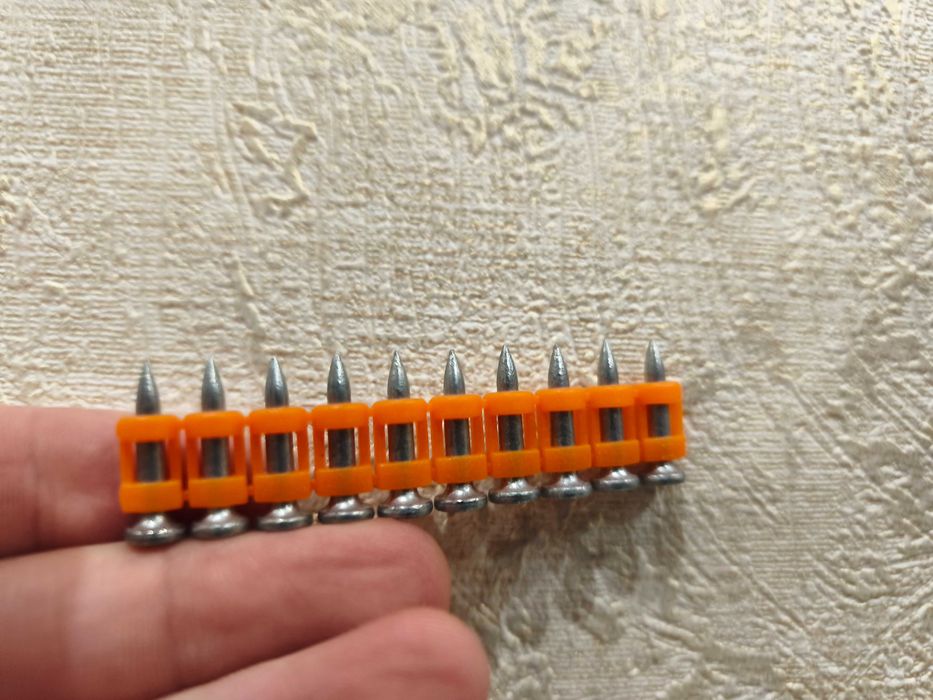 Дюбель-гвозди TOUA, кованный, оцинкованный с баллистическим острием