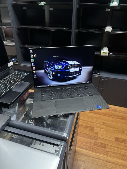 Dell XPS 17 9720 17" 16:10 FullHD+/i7-11800H/16 RAM/512 SSD/RTX 3050 4gb