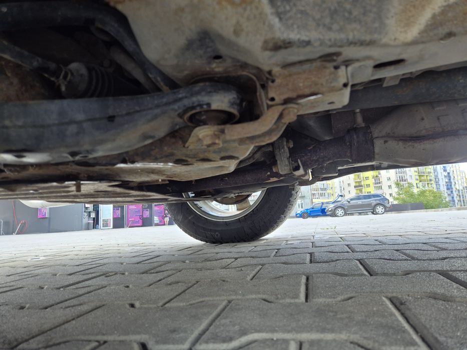 mitsubishi outlander 1 2004 2.0 Г/Б