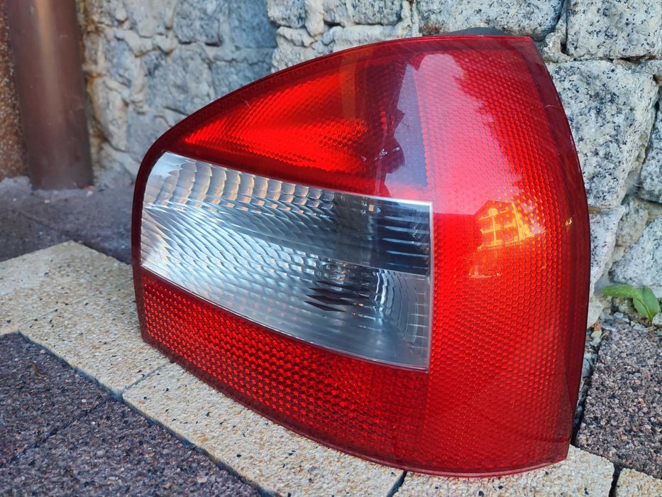 Lampa Tylna Prawa Audi A3 8L