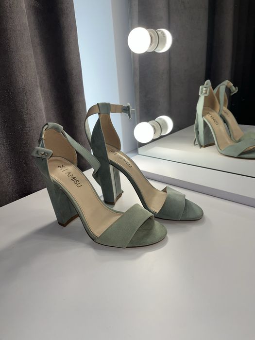 Розпродаж! Босоніжки 36 розмір (б/в)