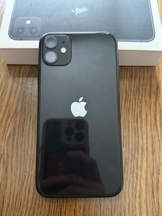 iphone 11 128 ГБ + чехлы в подарок