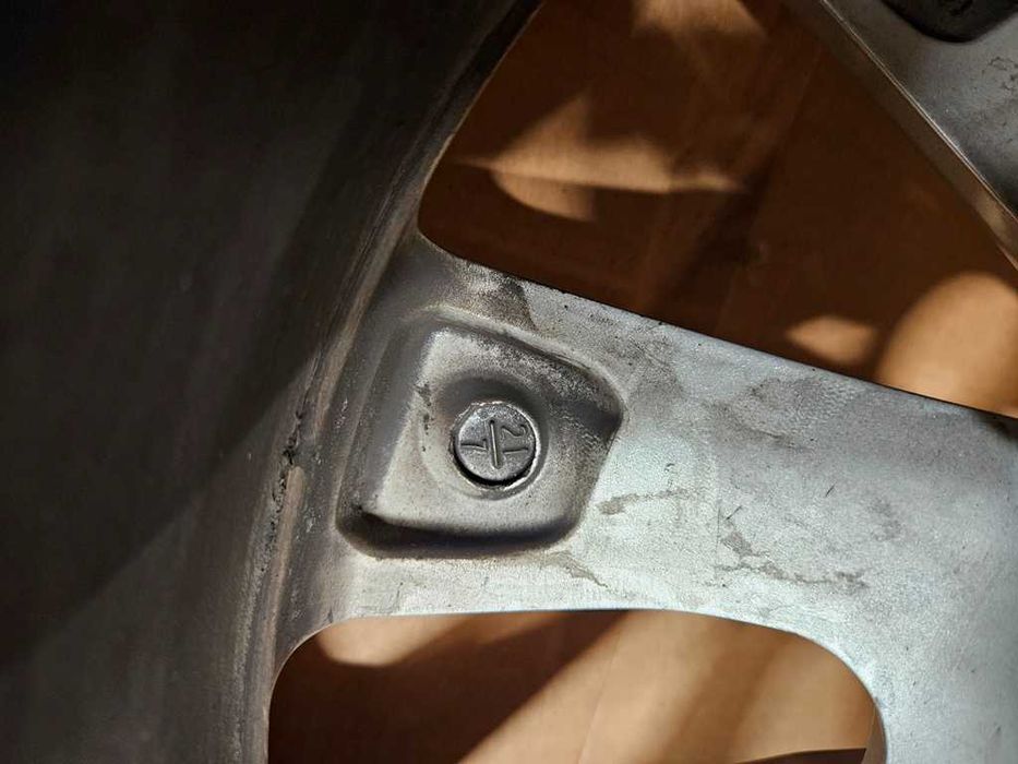 Felga 17'' TOYOTA Camry 5x114,3 7,5Jx17 ET45 BVU OEM 1szt 2021r Ładna