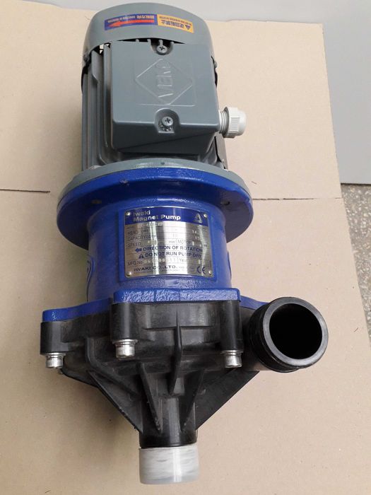 Химический насос с магнитной муфтой IWAKI MX-401