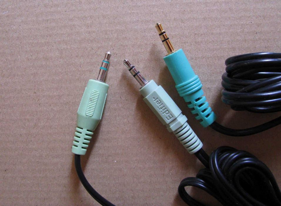 аудио кабели mini-jack - RCA \ 3,5 - тюльпан 1,5м