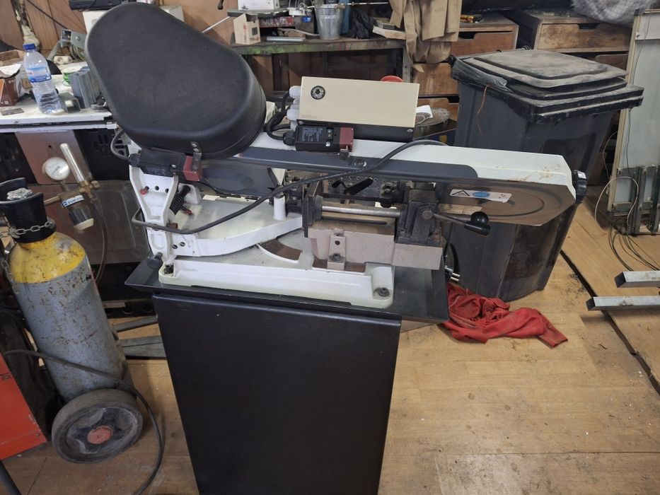 Serra de fita  para corte de metais