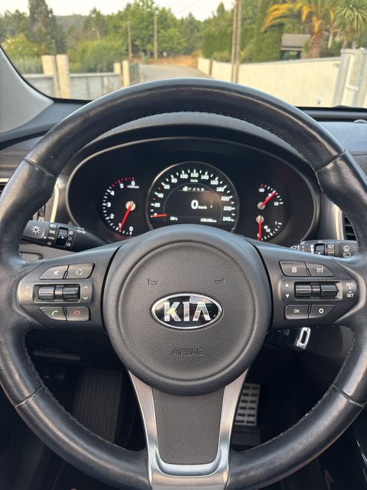 Kia Sorento 2.2 CRDi 200 cv | 7 Lugares | Único Dono