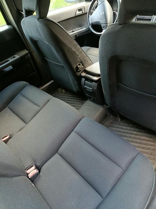 Автомобіль Volvo V50