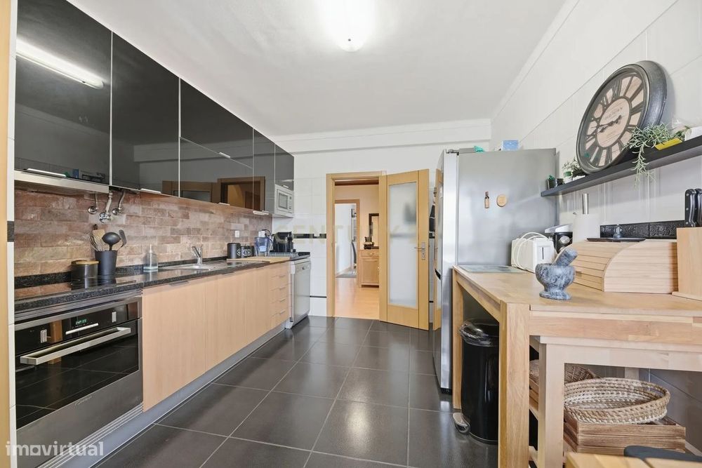 Apartamento T4 em Moita, Setúbal - Oportunidade Única!