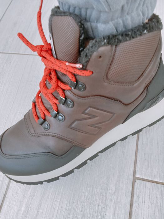 Кросівки для чоловіків