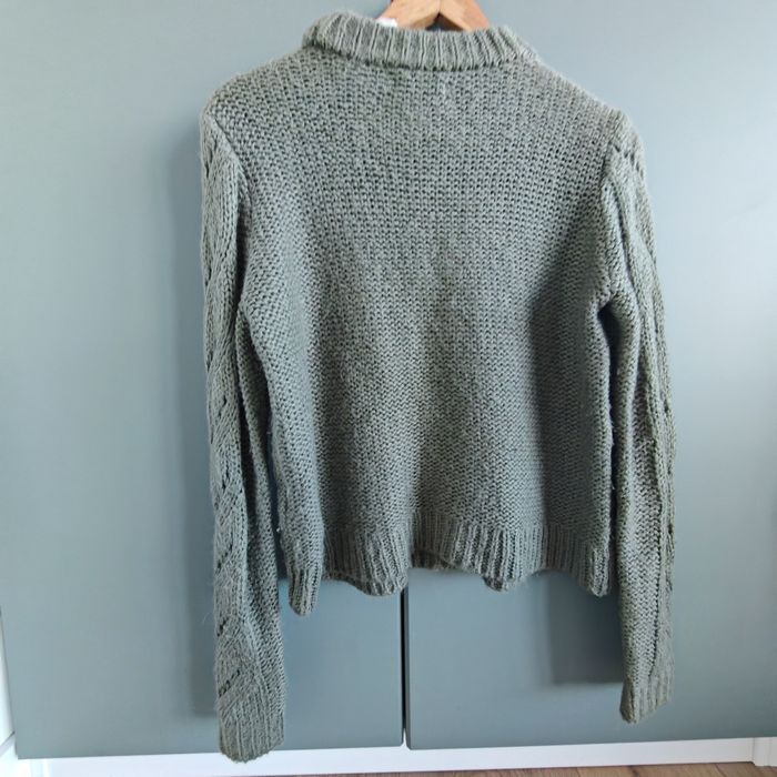 Sweter khaki Pieces 38