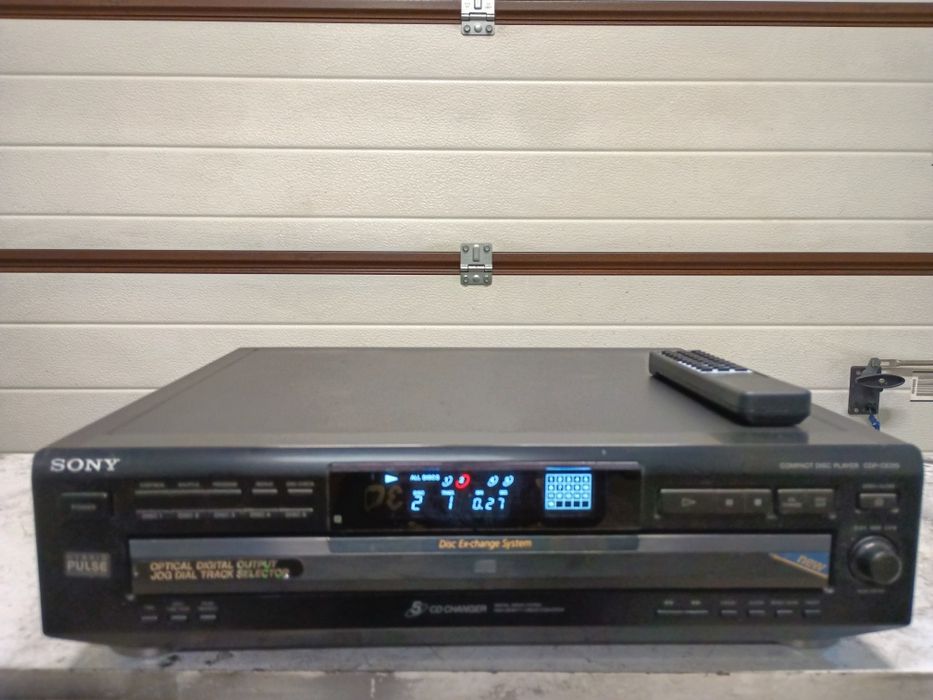 Zmieniarka CD X5  SONY, pilot, optical